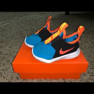 Baby boy Nike flex